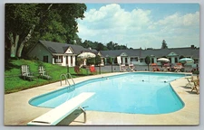 Postcard NH Poolside View of The Littleton Motel 87 in Littleton, New Hampshire