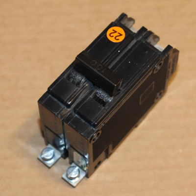 Clean Sylvania 100 Amp 2 Pole QB QBH 2100 Circuit Breaker Commander CEB Bolt On