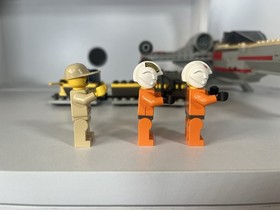 LEGO Star Wars 7140 X-Wing Fighter (1999 Original Set) + Extra Pilot Figure 