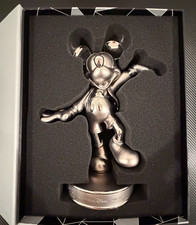 Disney D23 Mickey Mouse Leader of the Club Milestone Statue 2023 Gold Member