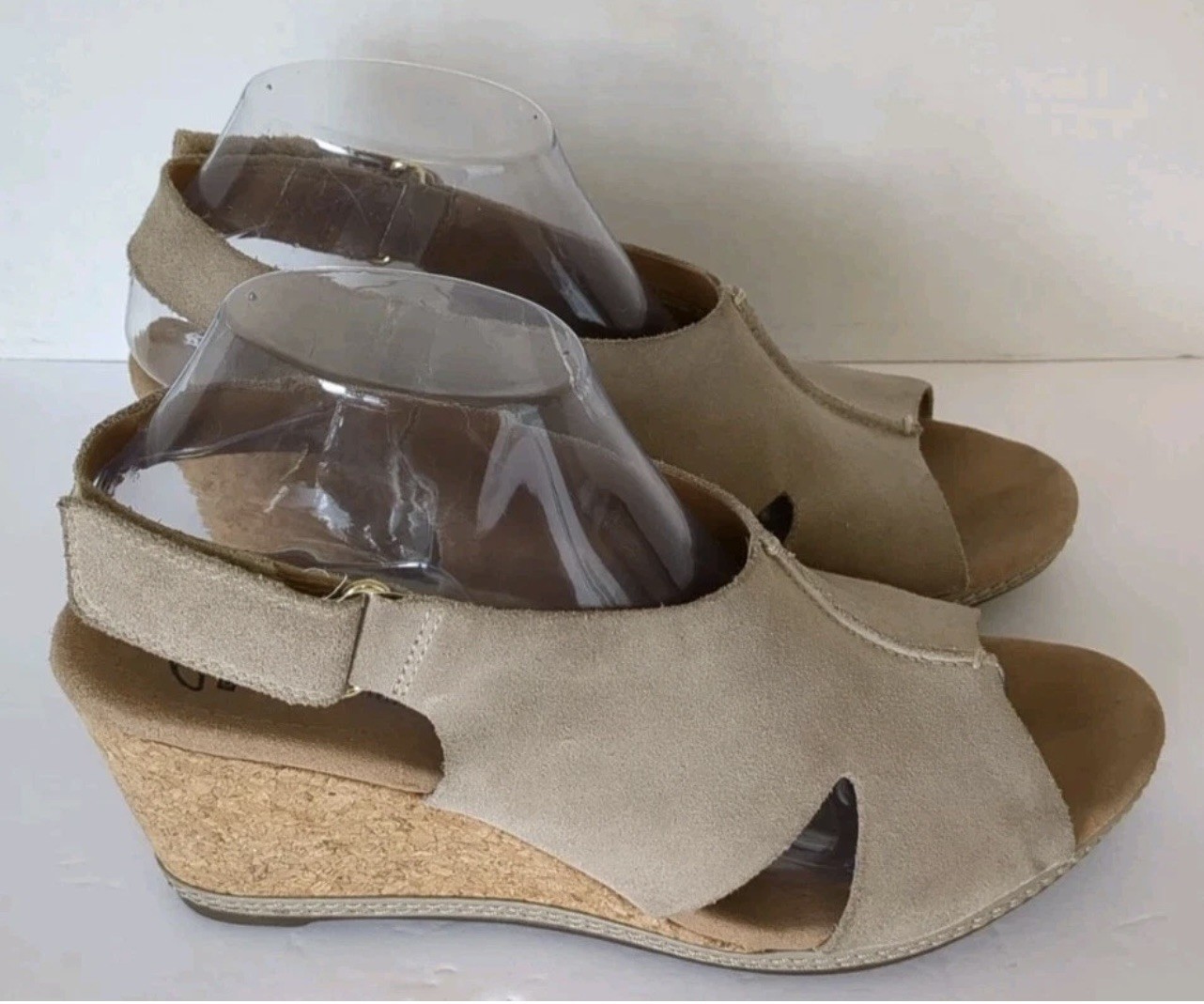 Clarks Womens Helio Float Sandal Size 9.5M Tan Suede Slingback Cork Wedge Heel