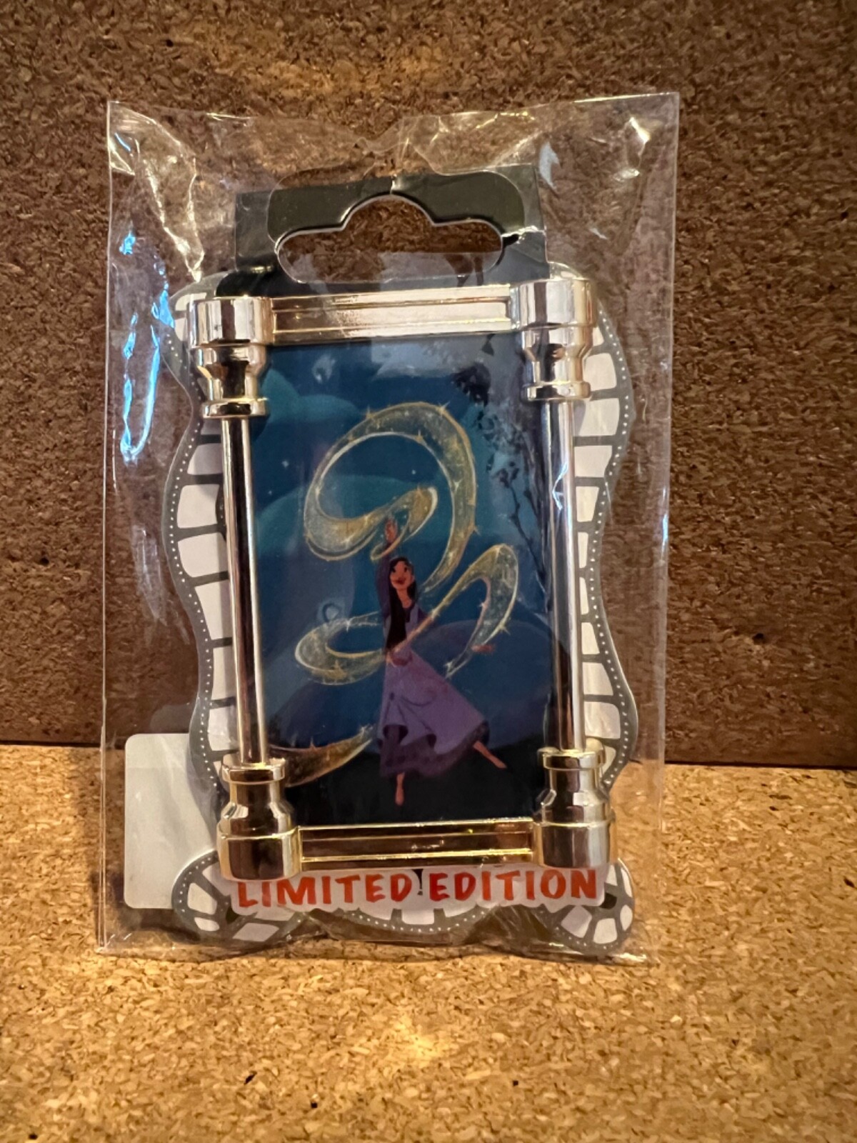 Disney Pin DSSH Wish LE 400 - Asha and Star