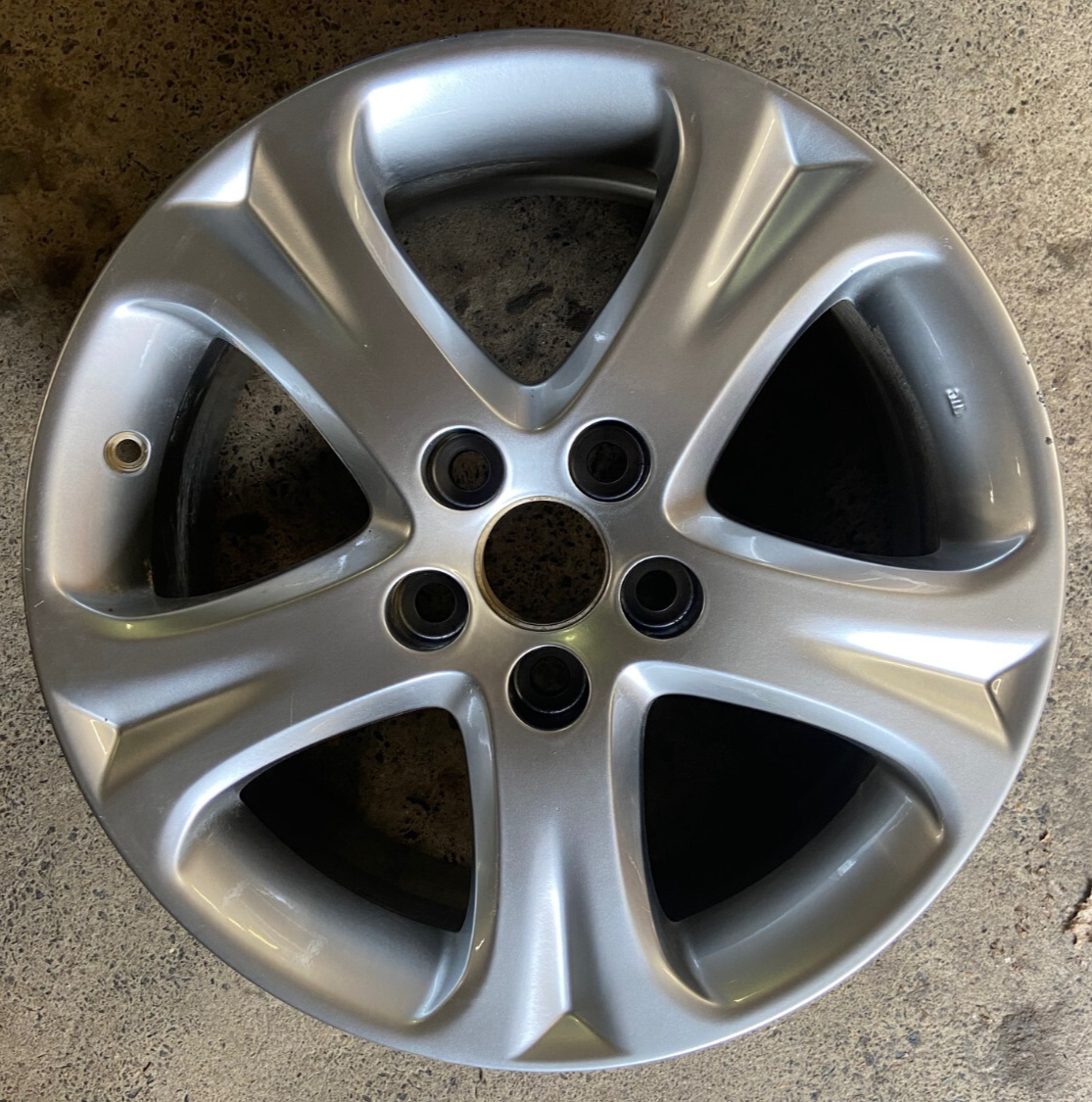 Solara Rims 1 Used Toyota Solara Wheel/Rim 17x7