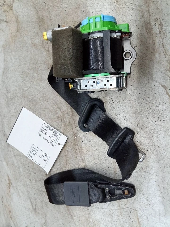 Used Front Left Seat Belt Front fits: 2010 Audi A4 bucket seat driver retractor - Image 2 of 4