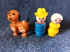 Fisher Price Vtg Little People Plastic Farmer Wife Dog  Farm Donor  #915 3 Lot