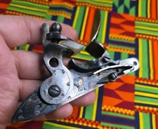 GR CROWN BLACK POWDER MUZZLELOADER FLINTLOCK LOCK AND SCREWS PISTOL LOCK 69 CAL