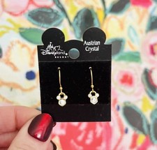 NWT Disney Mickey Mouse Austrian Crystal Earrings   Disneyland Resort Exclusive