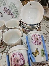 Lenox Butterfly Meadow Soup Bowls. 5.5 W By 3.5" T