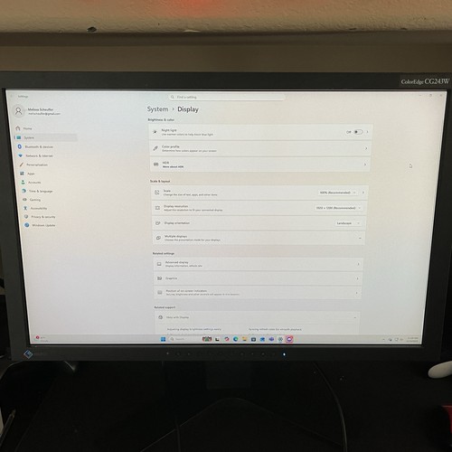 Eizo ColorEdge CG243W 24 Inch DVI-D Displayport 1920 x 1200 Monitor With Stand - Picture 13 of 15