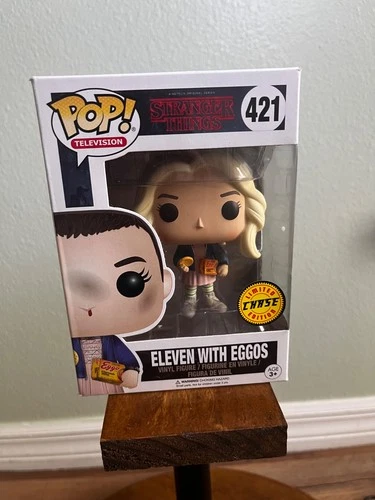 FUNKO Pop! Vinyl: Stranger Things - Eleven with Eggos (Chase) #421