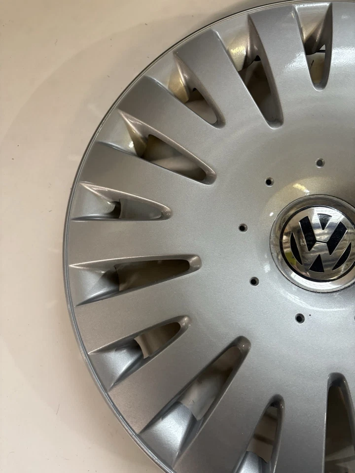 Tapacubos 2007-2011 EOS, 2006-2010 PASSAT 3C0601147B OEM VW VOLKSWAGEN 16" #61553 Foto 2 de 4