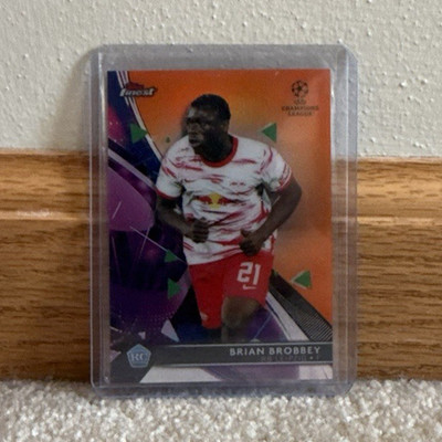 Topps Finest 2021-22 UCL Brian Brobbey RC #42 Orange Refractor /25