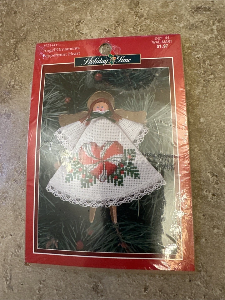 Lot Of 8 Cross Stitch Kits, Patterns, Appliqué Stocking Christmas, Disney, Etc. - Image 4 of 4
