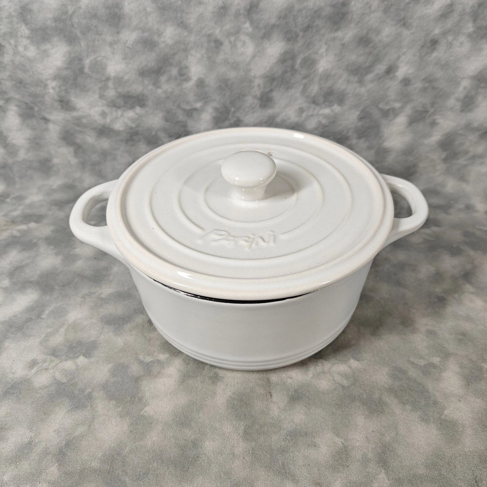 Parini White Ceramic Covered Casserole Dish w/ Vented Lid 7.5" Dia EUC Oven Safe
