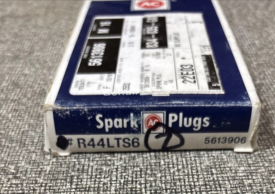 Spark Plug-Conventional ACDelco R45LTS6 Lot Of 7