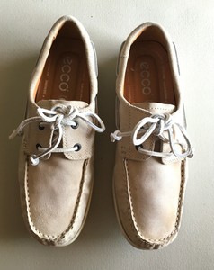 ecco boat shoes