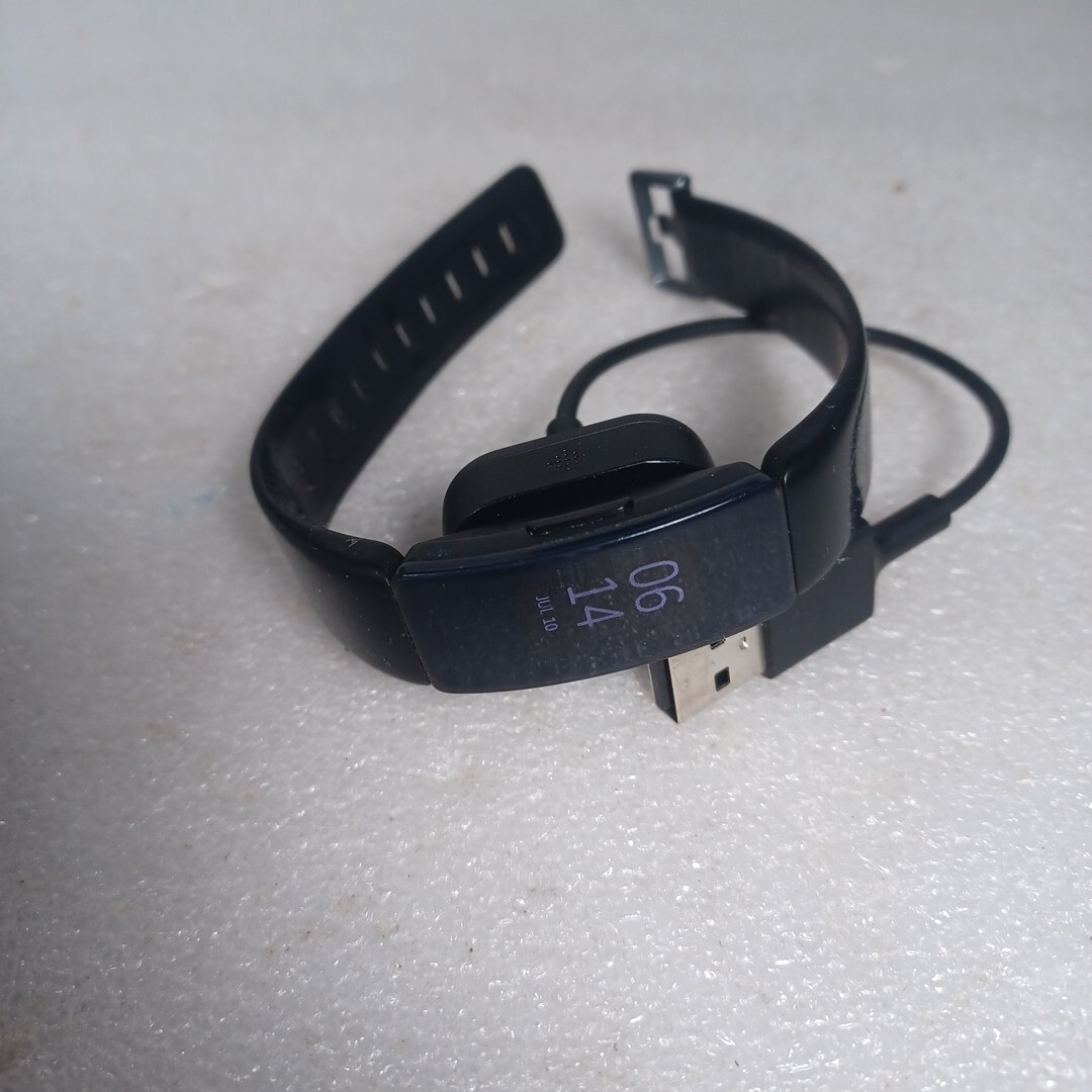 Fitbit inspire HR FB413 新品未使用・未開封 Fitbit Inspire HR Fitness Tracker - Black (FB413BKBK) for