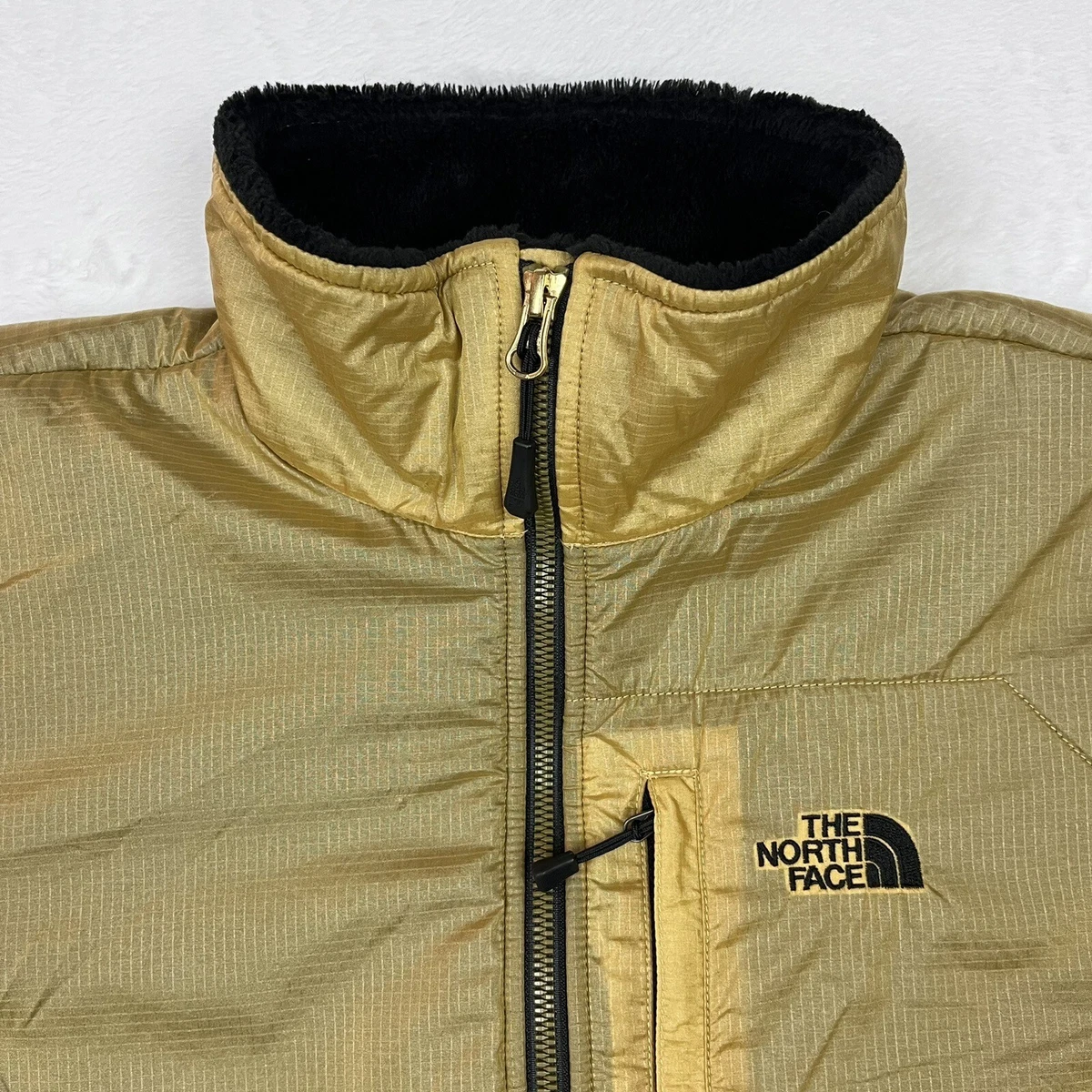 The north store face cervas vest