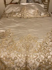 3 PCs Bombay Queen Comforter Set  2 Shams