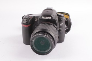 Nikon D80 DSLR Digital Camera Working w/ Nikon DX 18 55mm F/3.5 5.6