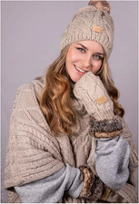 Aran Tradition Cable Knit Winter Faux Fur Trim Mittens Oatmeal NEW IN PACKAGE