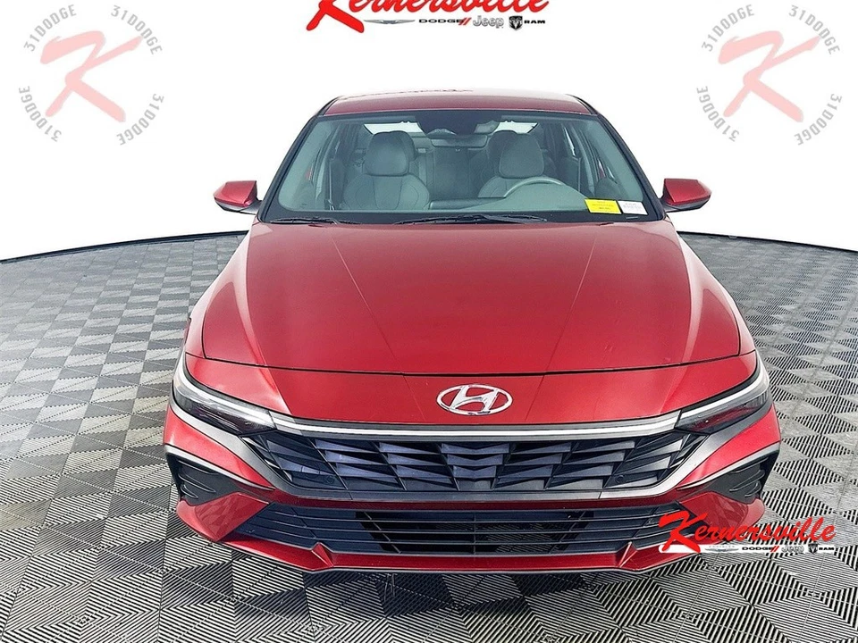 2024 Hyundai Elantra SEL FWD 4dr Sedan Navigation Backup Camera - Imagem 2 de 4