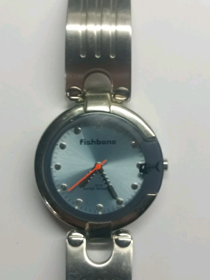 Reloj Hombre Retro Espina de Pescado Batería Funcionando En Buen Estado Usado Foto 3 de 4