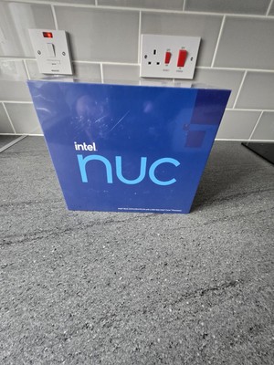 Intel NUC 12WSHi5 INTEL CORE I5 12TH GEN Windows 11 Pro Barebone MICRO PC