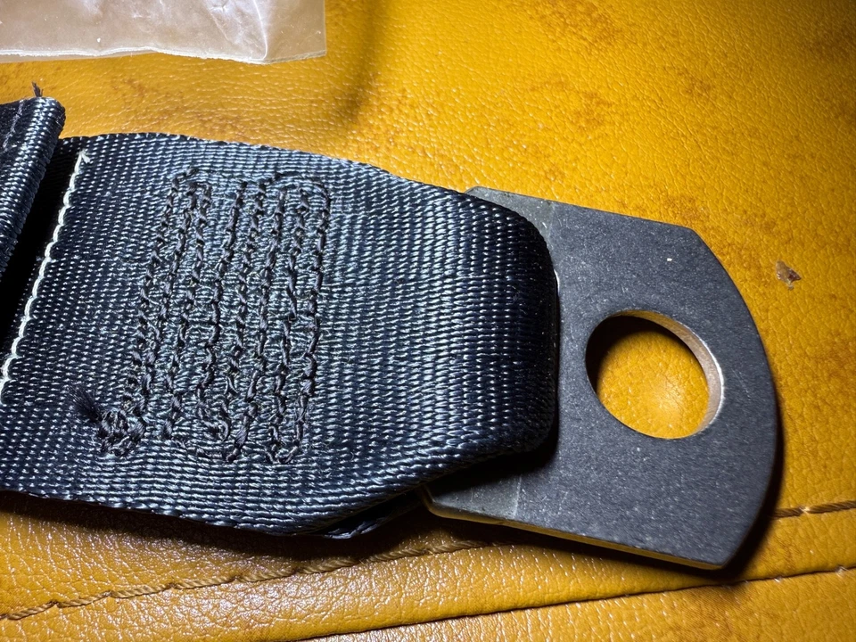 Nuevo de Lote Antiguo GM 1967 CORVETTE Cinturón de Seguridad Negro 1958-1967 Reemplazo Chevrolet Coche y Camioneta Foto 3 de 4