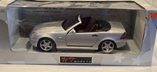 **READ** 1/18 UT Models Mercedes-Benz SLK AMG 230 Silver Diecast 