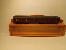 HO New Haven sleeper in tus can red w ith gold lettering "Victoria Tower".