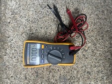 Fluke 116 HVAC True RMS Digital Multimeter With Test Leads