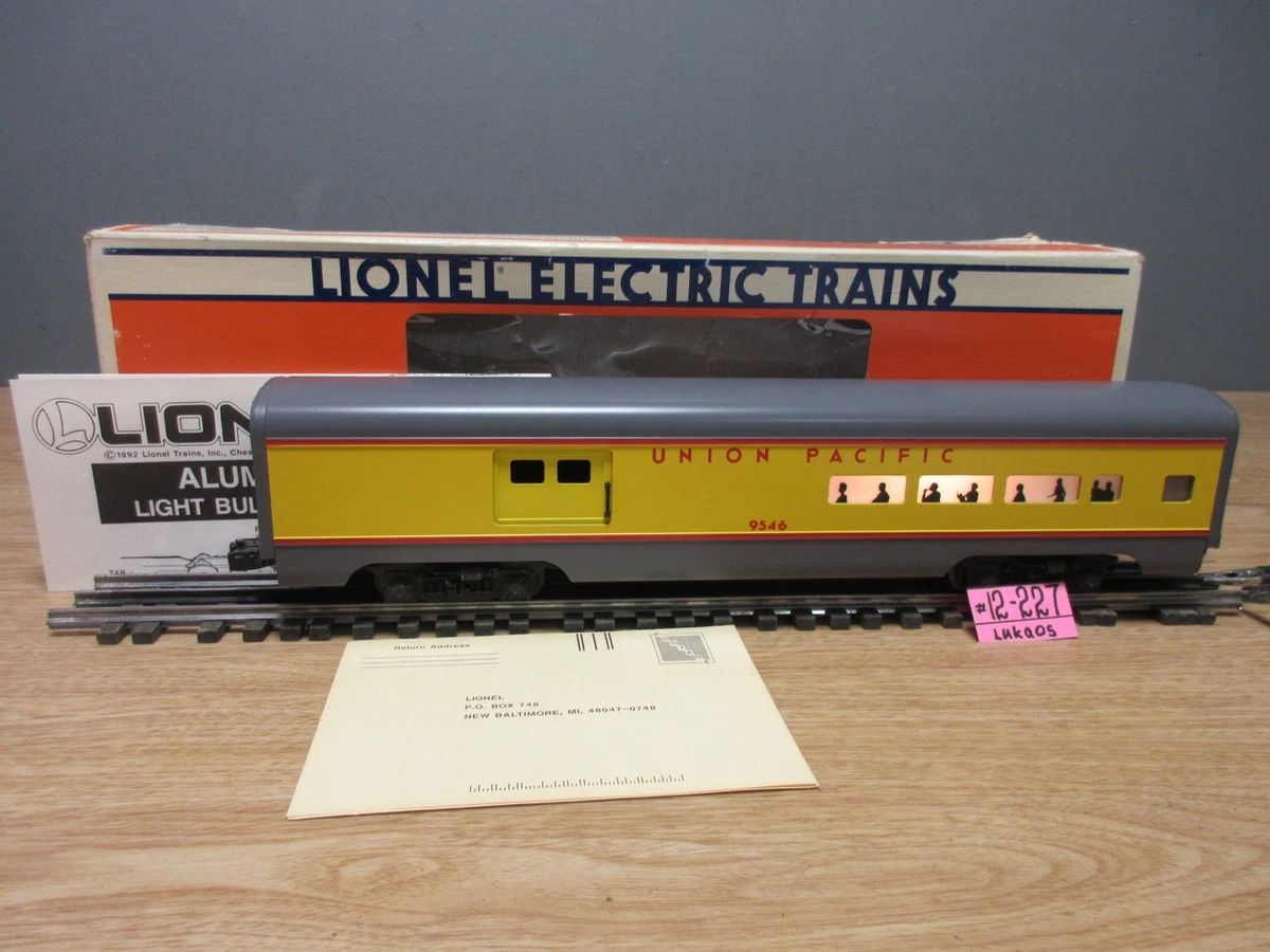 Lionel Union Pacific In O Scale Model Railroad Passenger Cars for