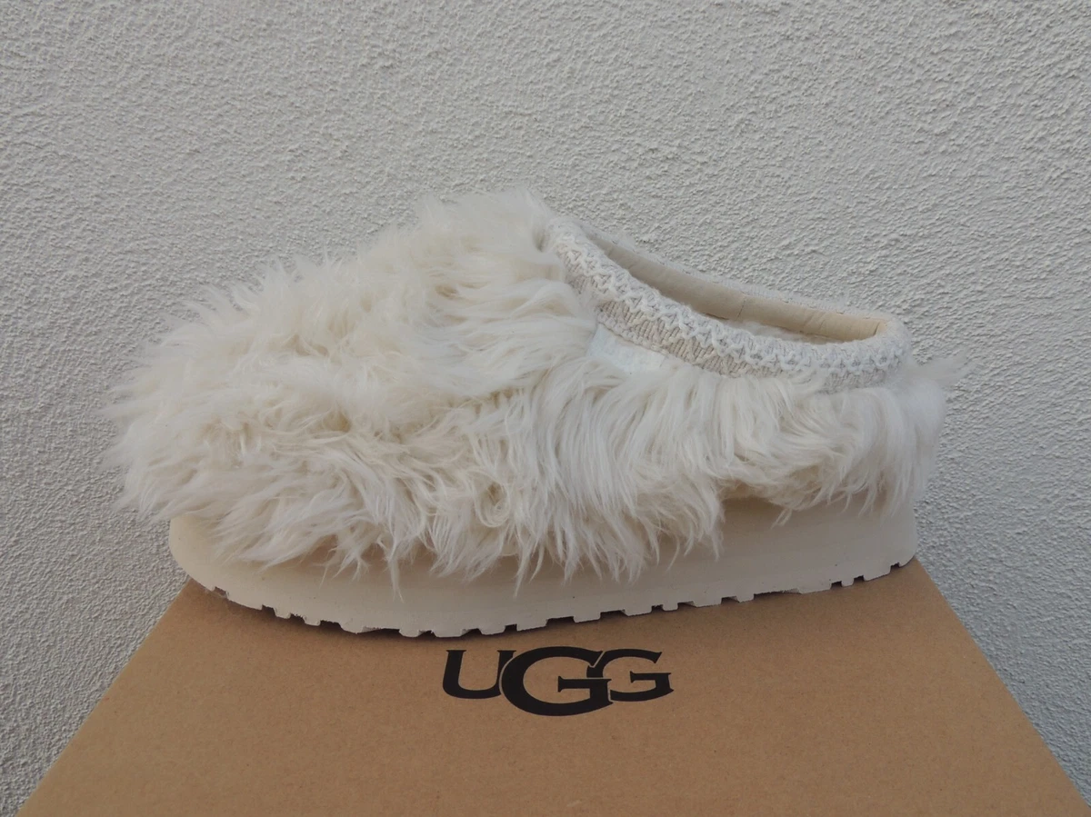 Furry top uggs white