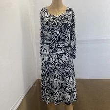 Saint Tropez west Women black and white 3/4 sleeve Dress size 8 Stretch Floral