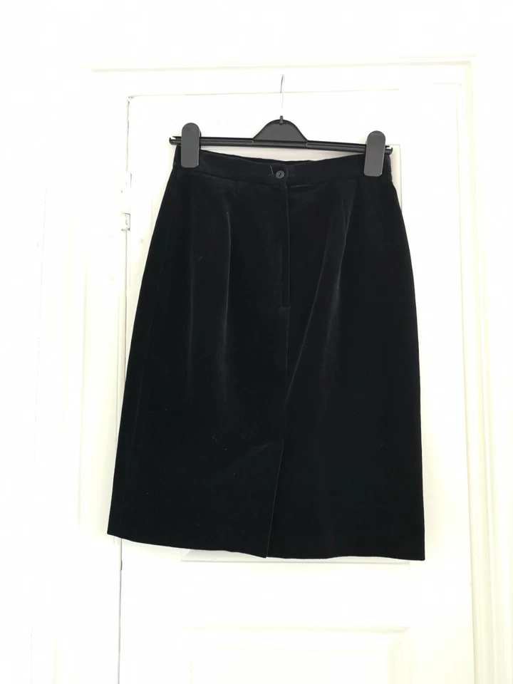Etam skirt black velvet vintage y2k size 10 - Image 3 of 4