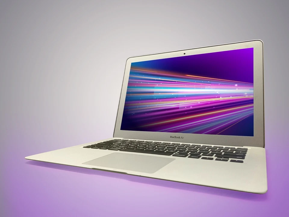 2017/18+ Apple MacBook Air 13" 2.9GHz i5 Turbo 8GB RAM 128GB SSD - MONTEREY - Image 2 of 4