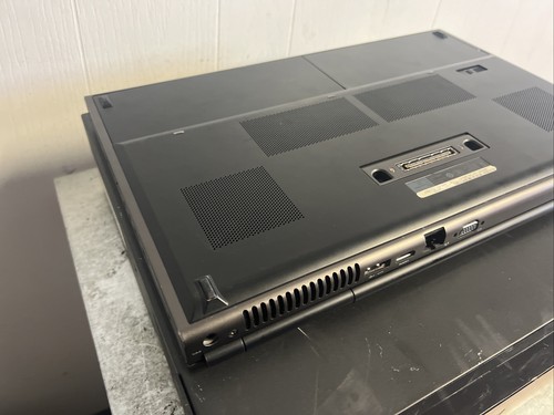 Dell Precision M6800 Core i7-4600M 2.9 GHz 8 GB 128 GB SSD NO OS, AC ADAPTER - Picture 10 of 12
