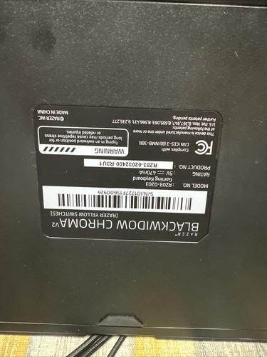 Razer BlackWidow Chroma V2 Mechanical Yellow Switch Gaming Keyboard Black PREOWN - Picture 8 of 9