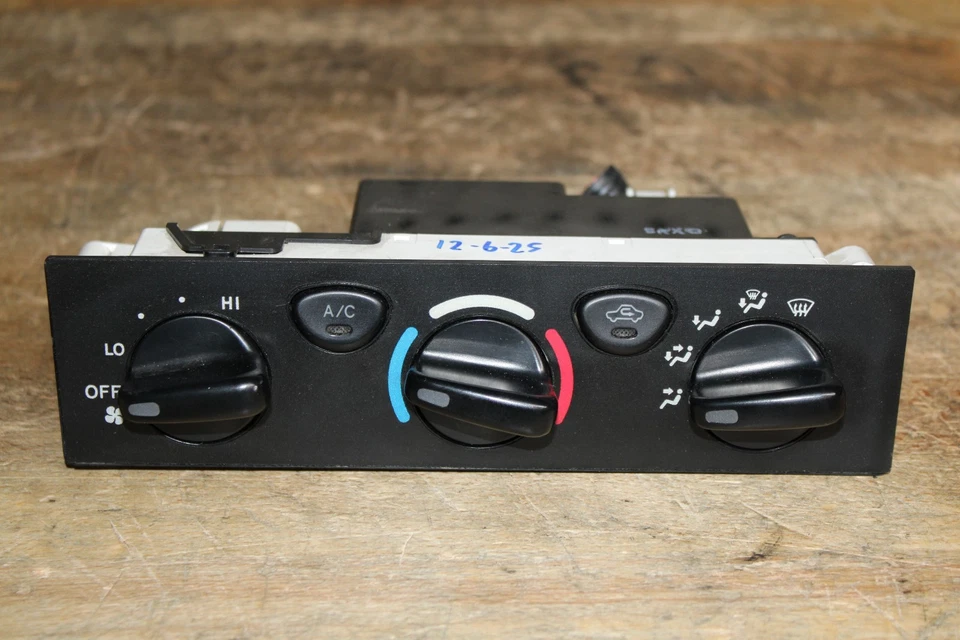 TOYOTA TACOMA 01-04 4RUNNER 01-02 OEM FRONT AC CLIMATE CONTROL HEATER SWITCH - Image 4 of 4