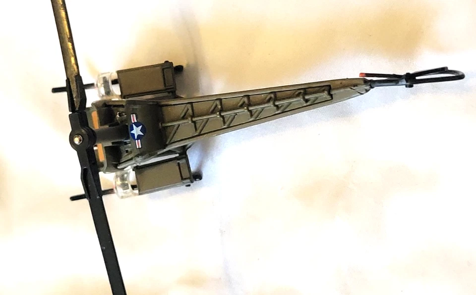 Corgi Fighting Machines Bell H-13 Sioux Army Medevac Helicopter M*A*S*H READ - Image 4 of 4