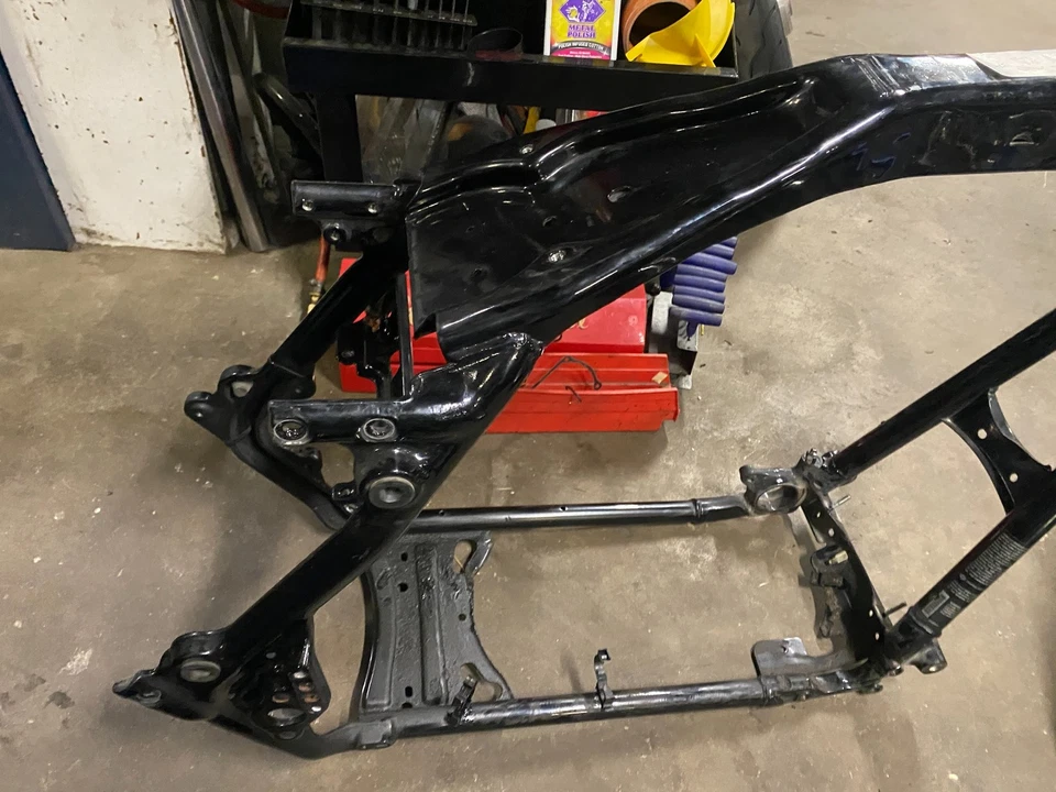 Harley Touring Frame FLH Ultra Classic Road Street Glide King 2011 OEM de fábrica Foto 3 de 4