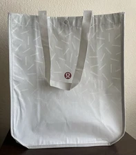 Lululemon Medium Reusable Shopping Tote Lunch Bag Holiday White NEW