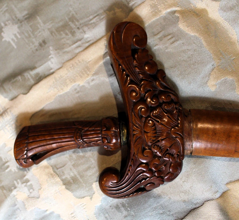 Antique Javanese Keris Dagger with Heavily Carved Scabbard and Handle c. 1875 - Image 4 of 4