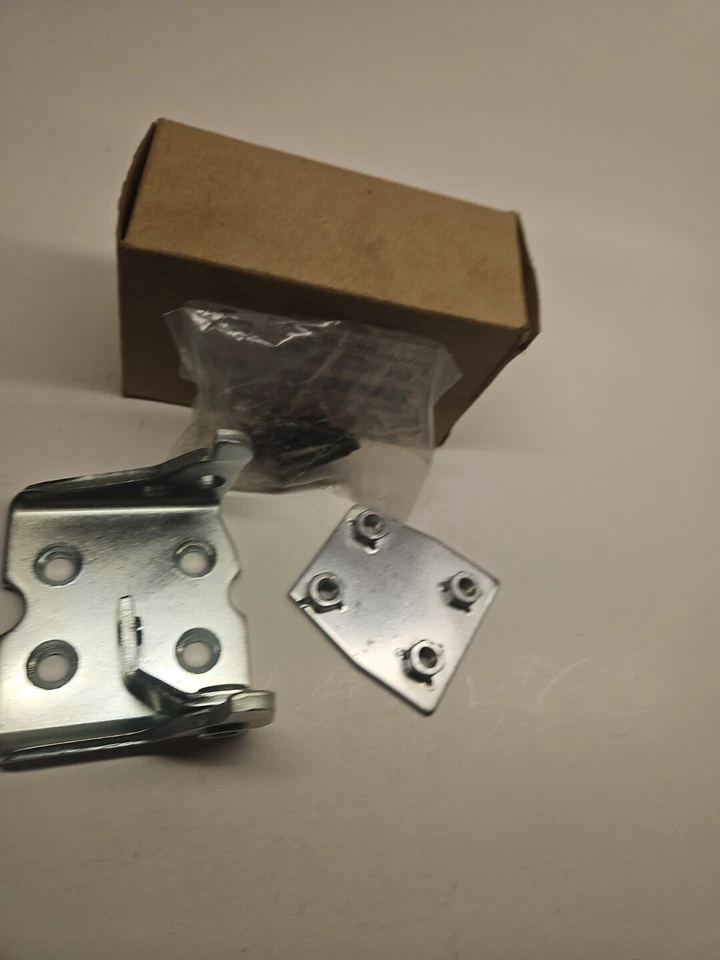 Nuevo kit de bisagra lateral puerta NOS TAI-GM843 12472843 lado del conductor izquierdo para GM Chevy Foto 4 de 4