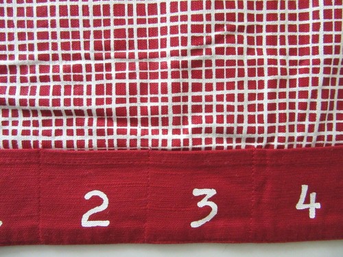CHRISTMAS ADVENT COUNTDOWN CALENDAR TABLE RUNNER ~ 14" x 72" ~ NEW - Picture 2 of 7