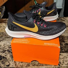 orange nike pegasus 35