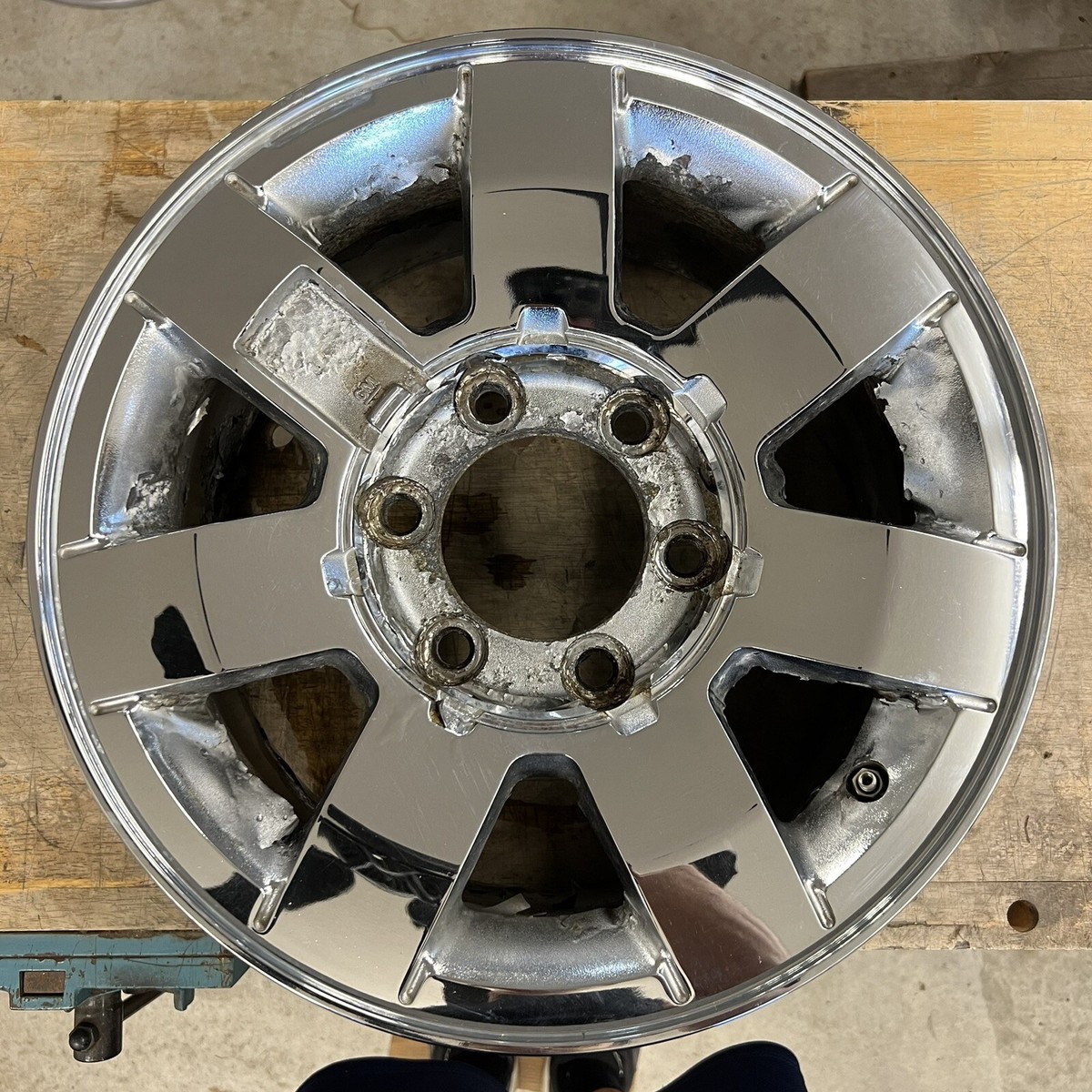 Hummer H3 2006 2007 2008 2009 2010 Used OEM Wheel 16x7.5 Factory