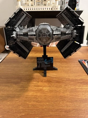 LEGO Star Wars: UCS Vader's Tie Advanced (10175) - Used