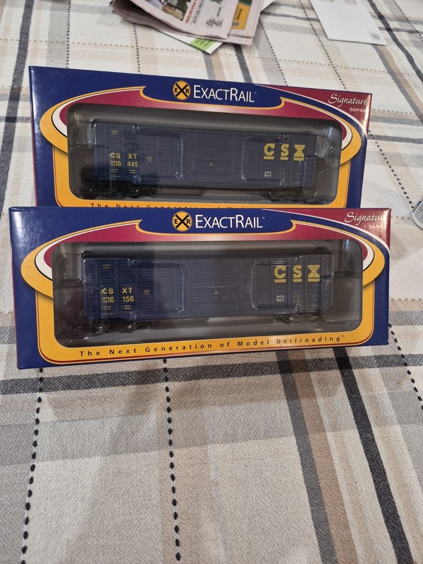 Exactrail HO scale Chessie System CSX boxcar set of 2